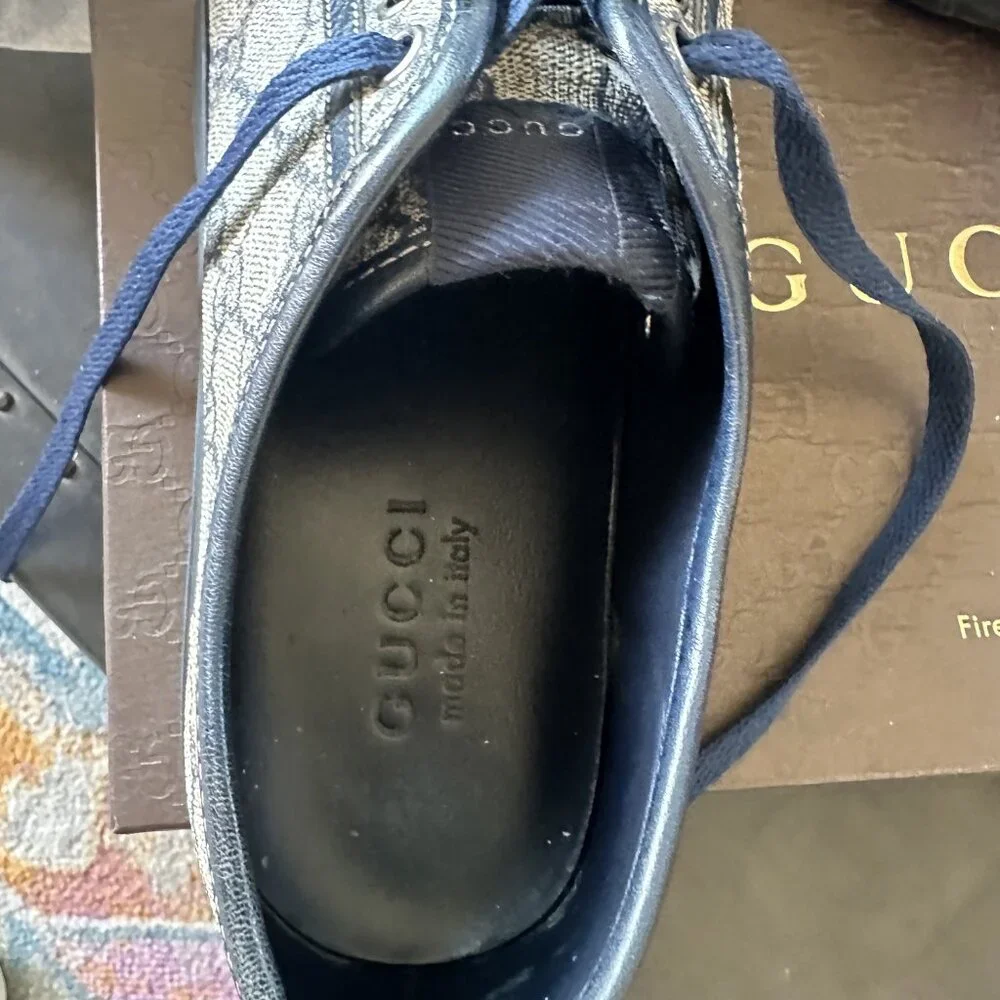 Gucci Navy Blue and Beige GG Canvas Low-Top Sneakers
